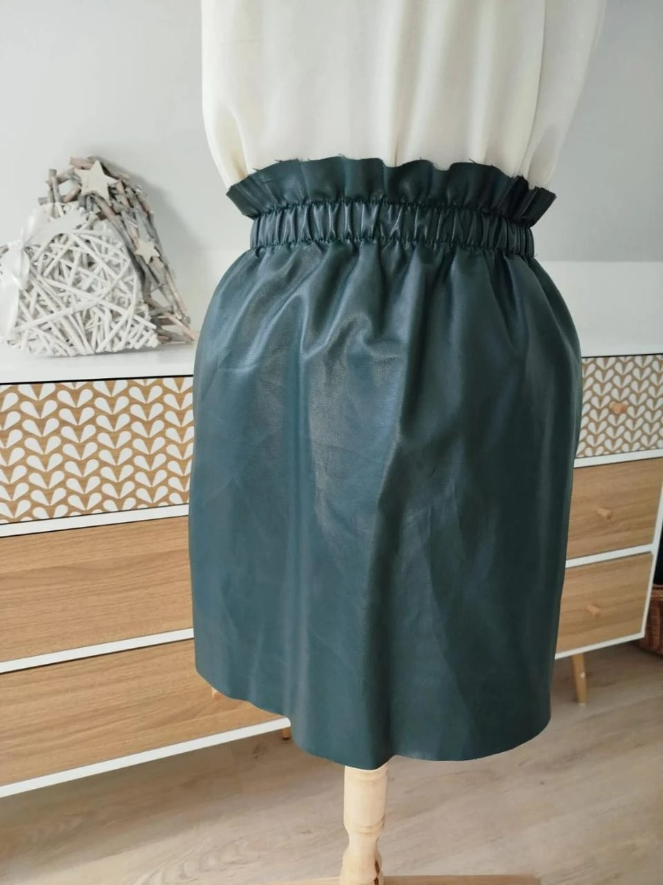๐ณJupe courte effet cuir vert foncรฉ Rivoli femme Taille S / 36